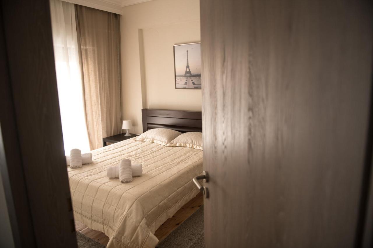 Markopoulosapartments Nea Moudania Esterno foto