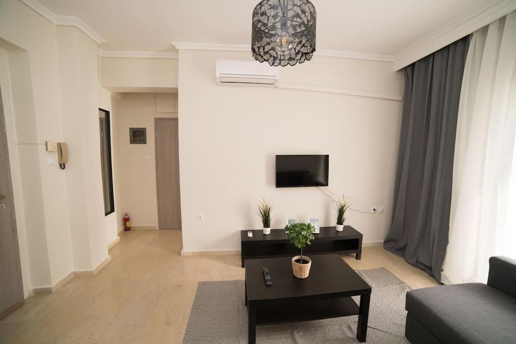 Markopoulosapartments Nea Moudania Esterno foto