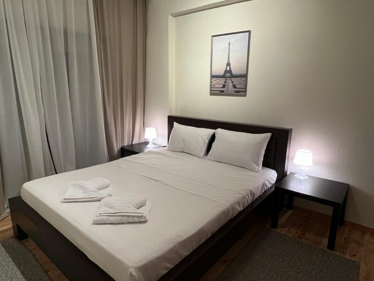 Markopoulosapartments Nea Moudania Esterno foto