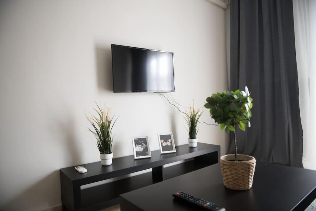 Markopoulosapartments Nea Moudania Esterno foto