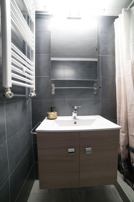 Markopoulosapartments Nea Moudania Esterno foto