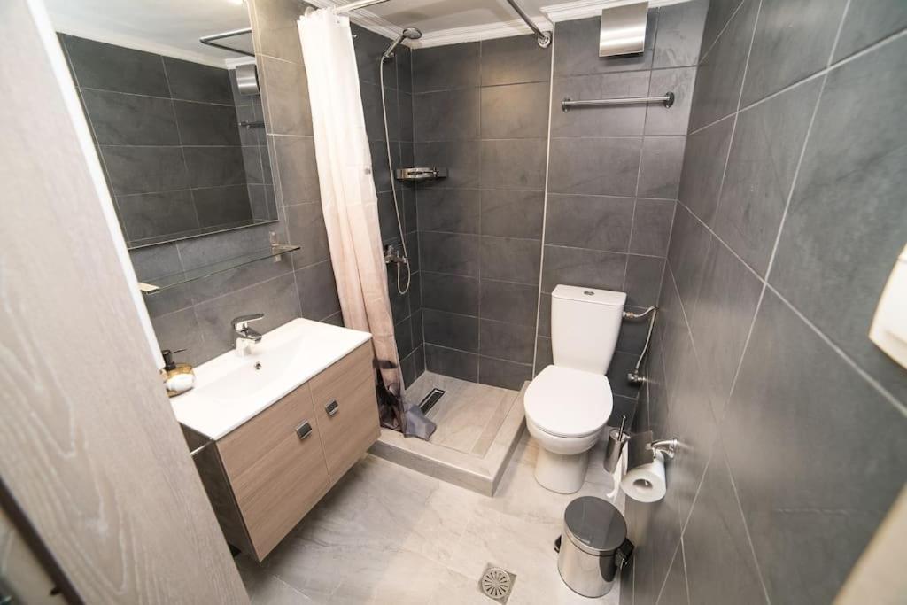 Markopoulosapartments Nea Moudania Esterno foto