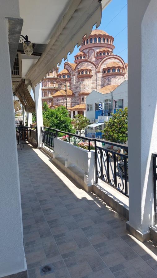 Markopoulosapartments Nea Moudania Esterno foto